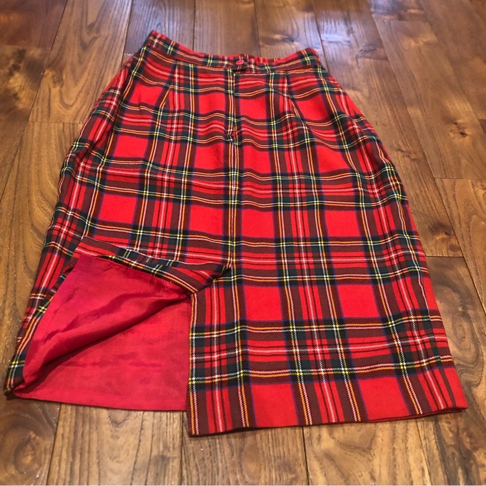 Vintage Espina red plaid pencil skirt size 8 lined and back zip with slit